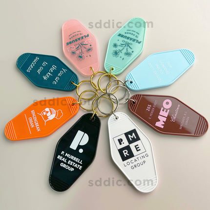 Bulk Custom Retro Hotel Motel Plastic Keychains with Brand Logo For Giveaways