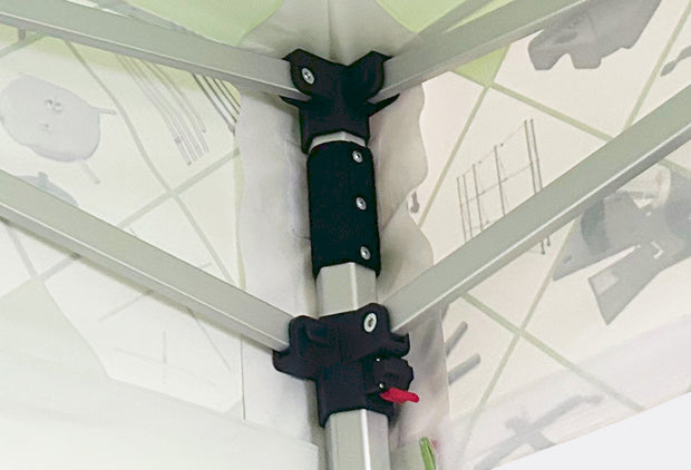 <em><strong>Powerful Velcro Strap</strong></em>