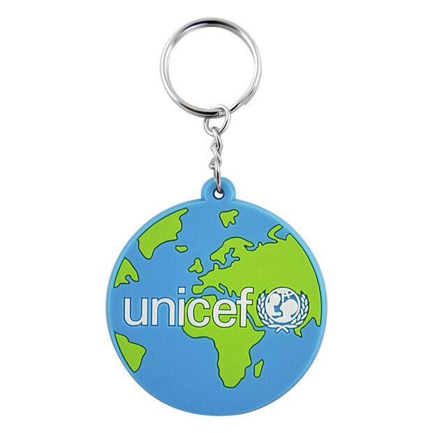 Custom Bulk 2D Die Cut PVC Rubber Keychains For Promo Gift